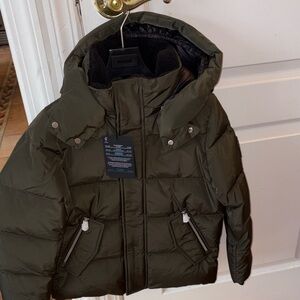 Mackage Dark Green Puffer Jacket
Style name is Army